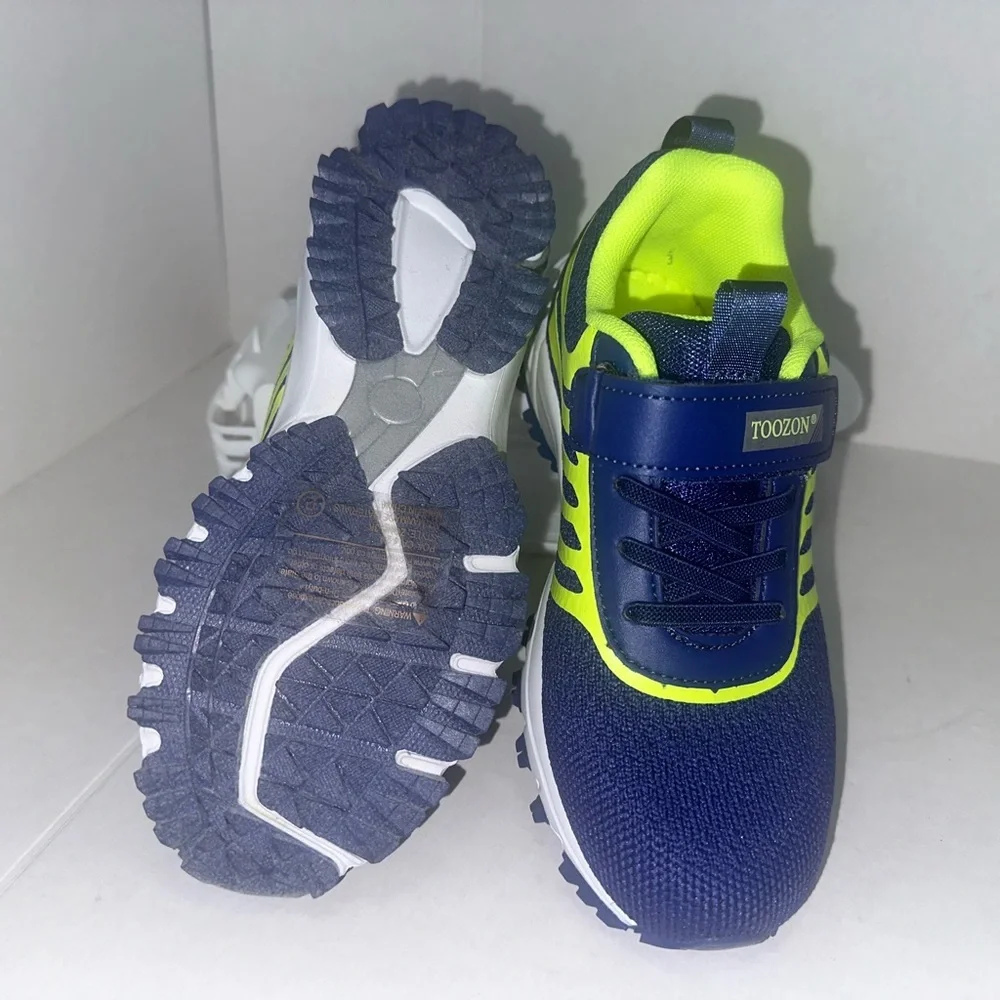 Sports shoes for running and school with light strap for children size 2